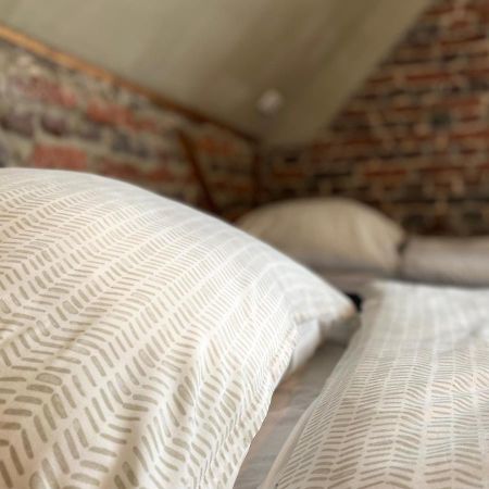 Phoenix Apartments - Monteurwohnung Mit Riesiger Parkflaeche ビーレフェルト エクステリア 写真