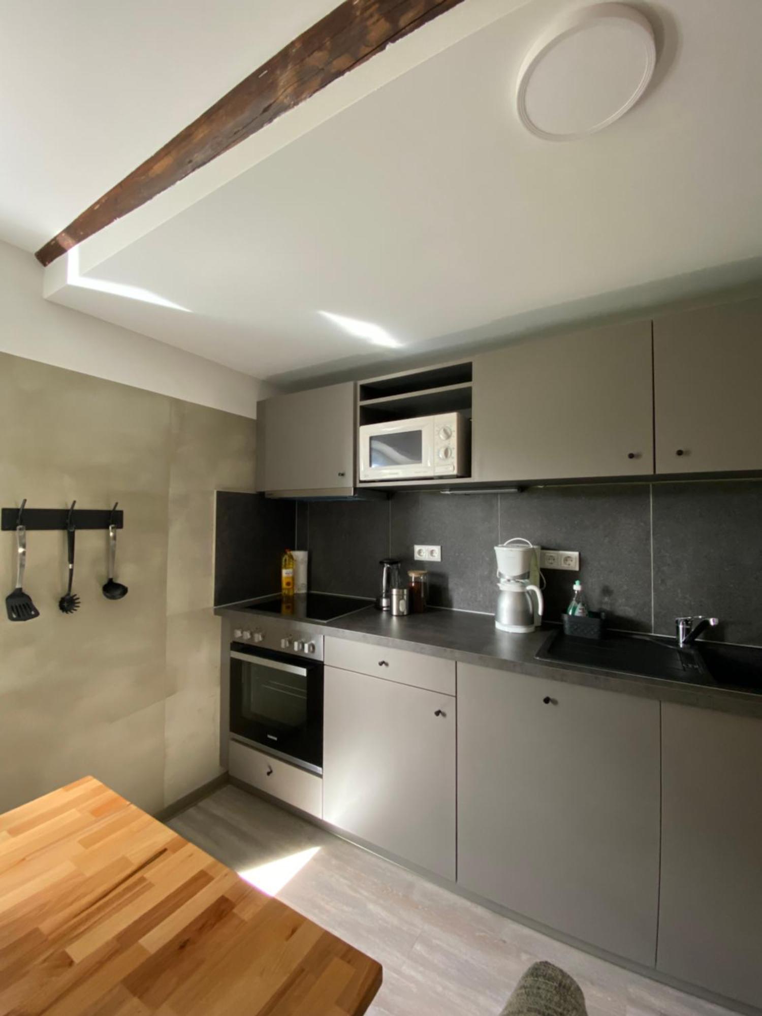 Phoenix Apartments - Monteurwohnung Mit Riesiger Parkflaeche ビーレフェルト エクステリア 写真